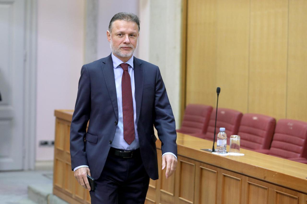 Zagreb: Započela izvanredna sjednica Sabora