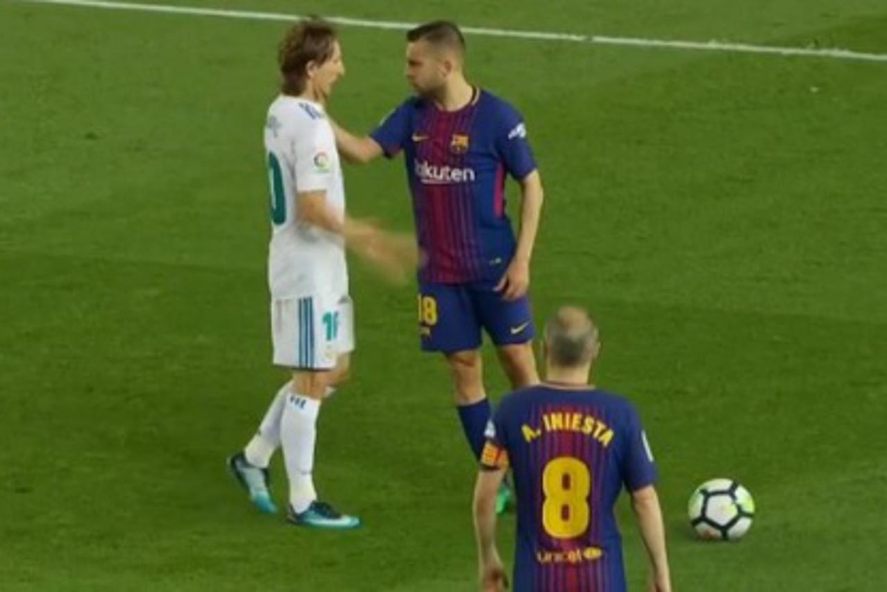 Luka Modrić i Jordi Alba