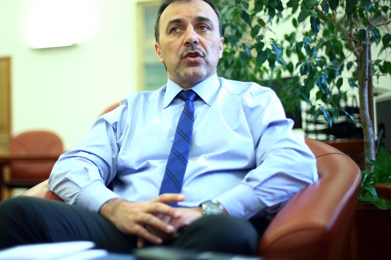 Vlaho Orepić