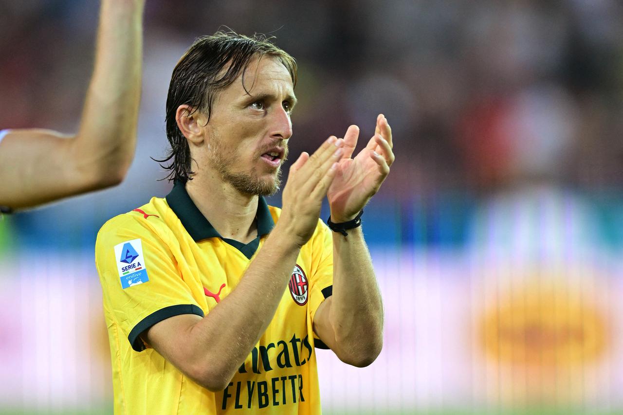 Serie A - Udinese v AC Milan