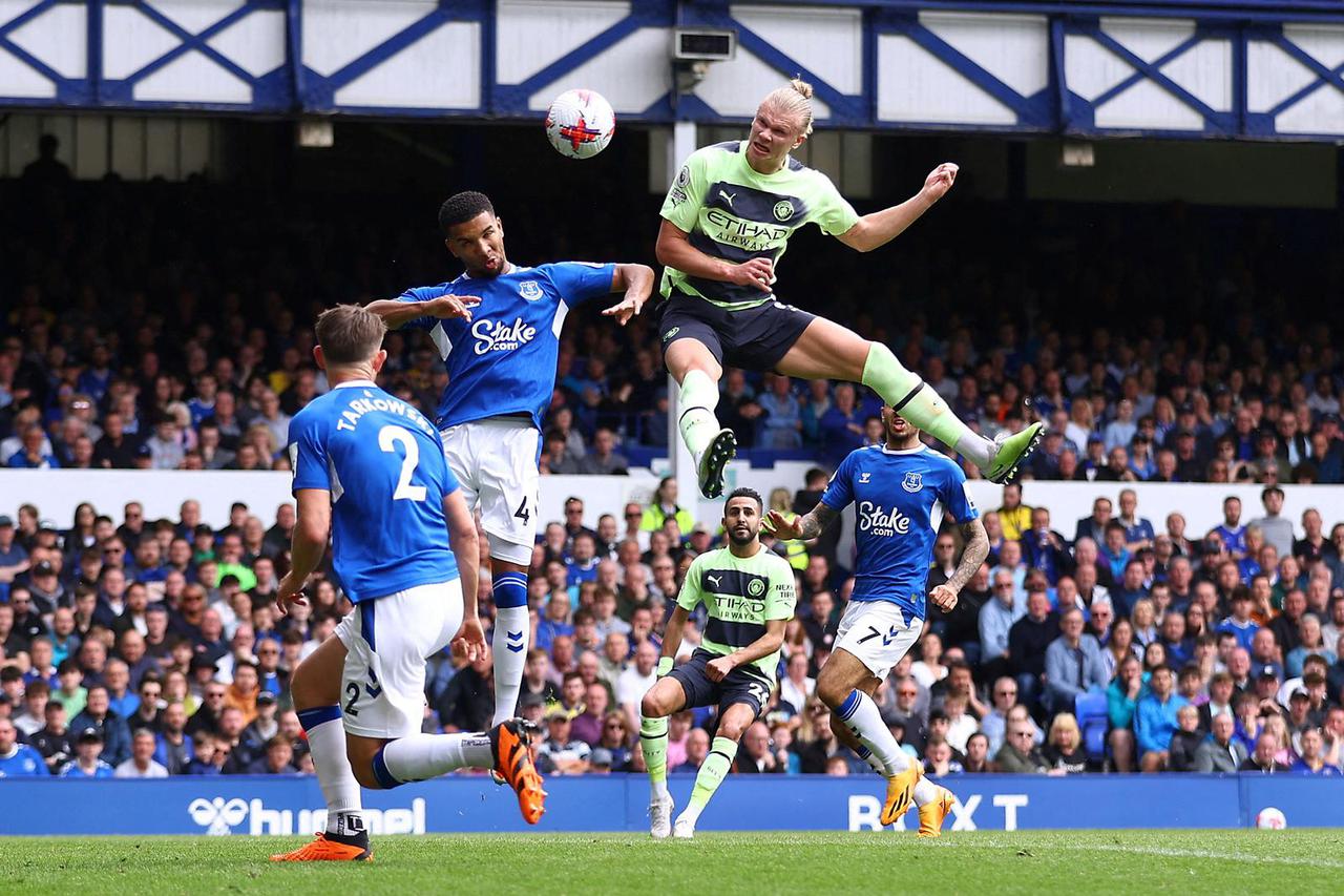 Premier League - Everton v Manchester City