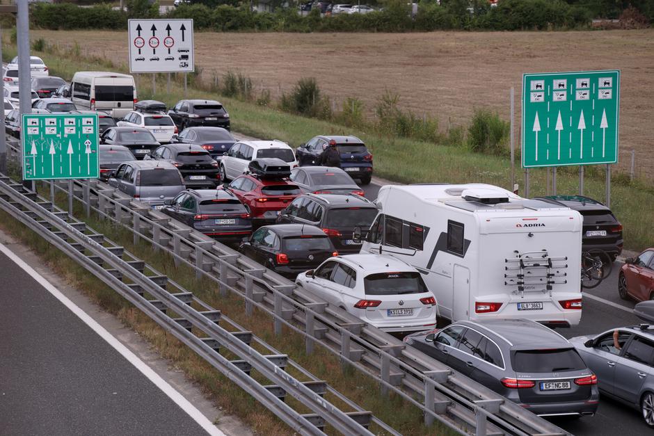 Zagreb: Gužva pred naplatnom postajom Lučko