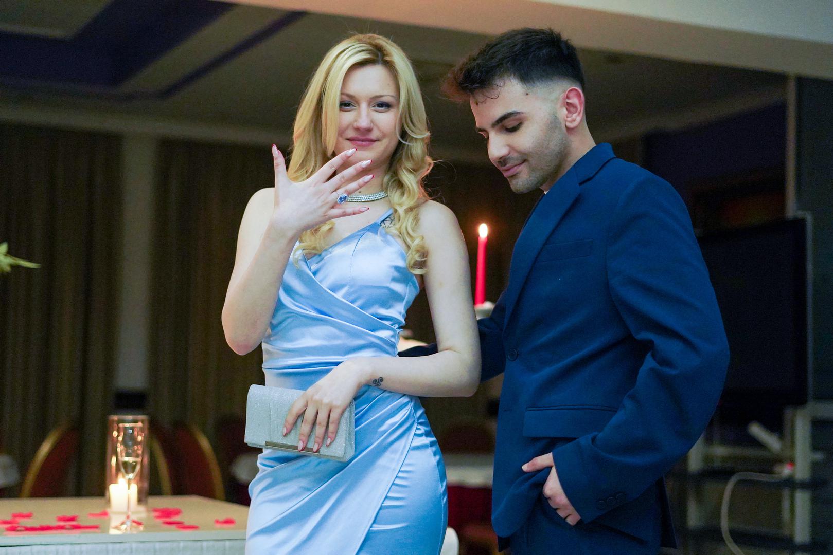 Franka je prije toga bila u "Gospodinu Savršenom" u koji je stigla kako bi pronašla karizmatičnog partnera koji će cijeniti njezinu strast.