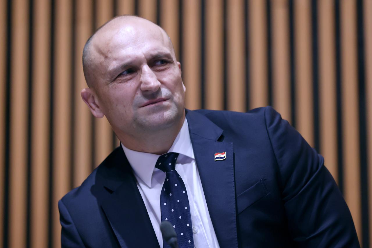 Zagreb: Sabor o Godišnjem izvješću o obrani za 2025. godinu