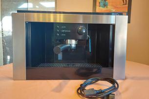 Ugradbeni aparat za espresso kavu Ikea/ DeLonghi