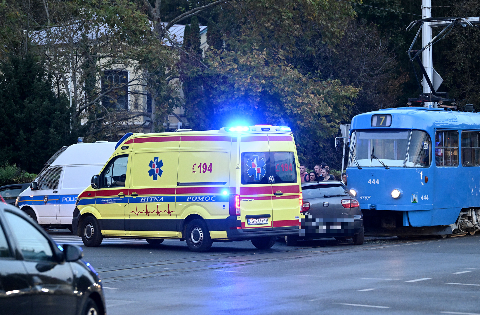 - Prema informacija kojima raspolažemo nastala je samo materijalna šteta, ozlijeđenih osoba nema - potvrdili su iz PUZ-a uz napomenu kako je očevid u tijeku.