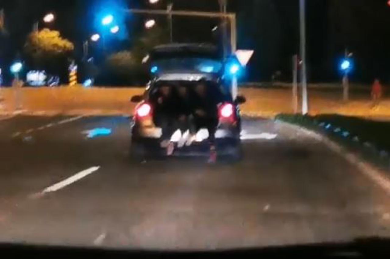 Luda vožnja mladih u Splitu