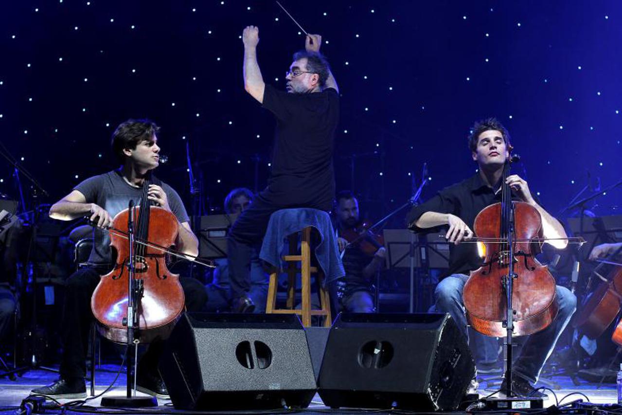 2Cellos (1)