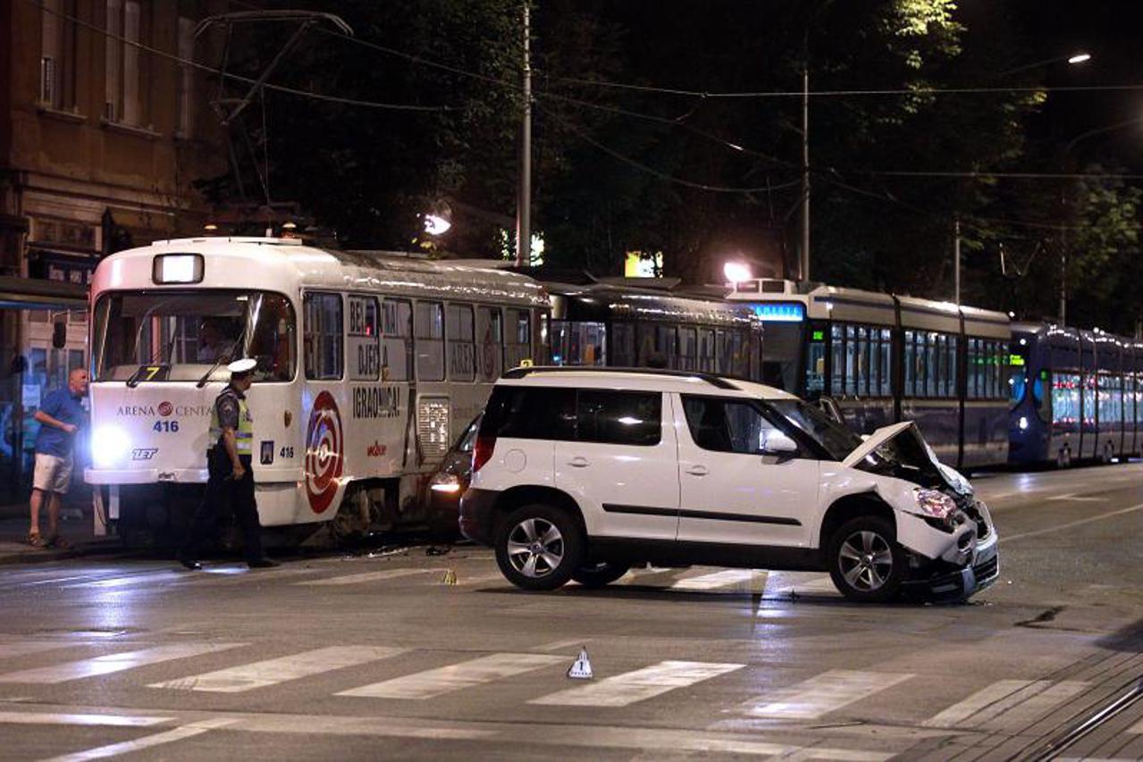 tramvaj, prometna (1)