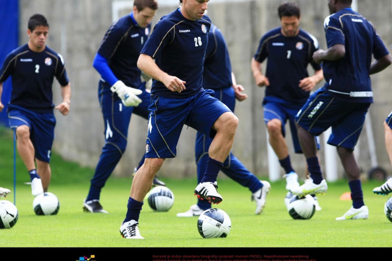'14.06.2011., stadion Maksimir, Zagreb - Okupljanje momcadi GNK Dinamo i prvi trening na celu s novim trenerom Krunoslavom Jurcicem.Leandro Cufre.  Photo: Marko Prpic/PIXSELL'