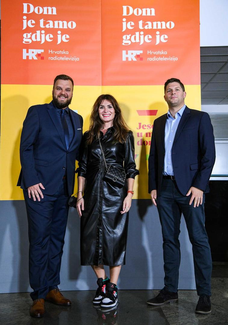 Stigli su još i novinarka HRT-a Martina Validžić i novinar Marko Šapit. 