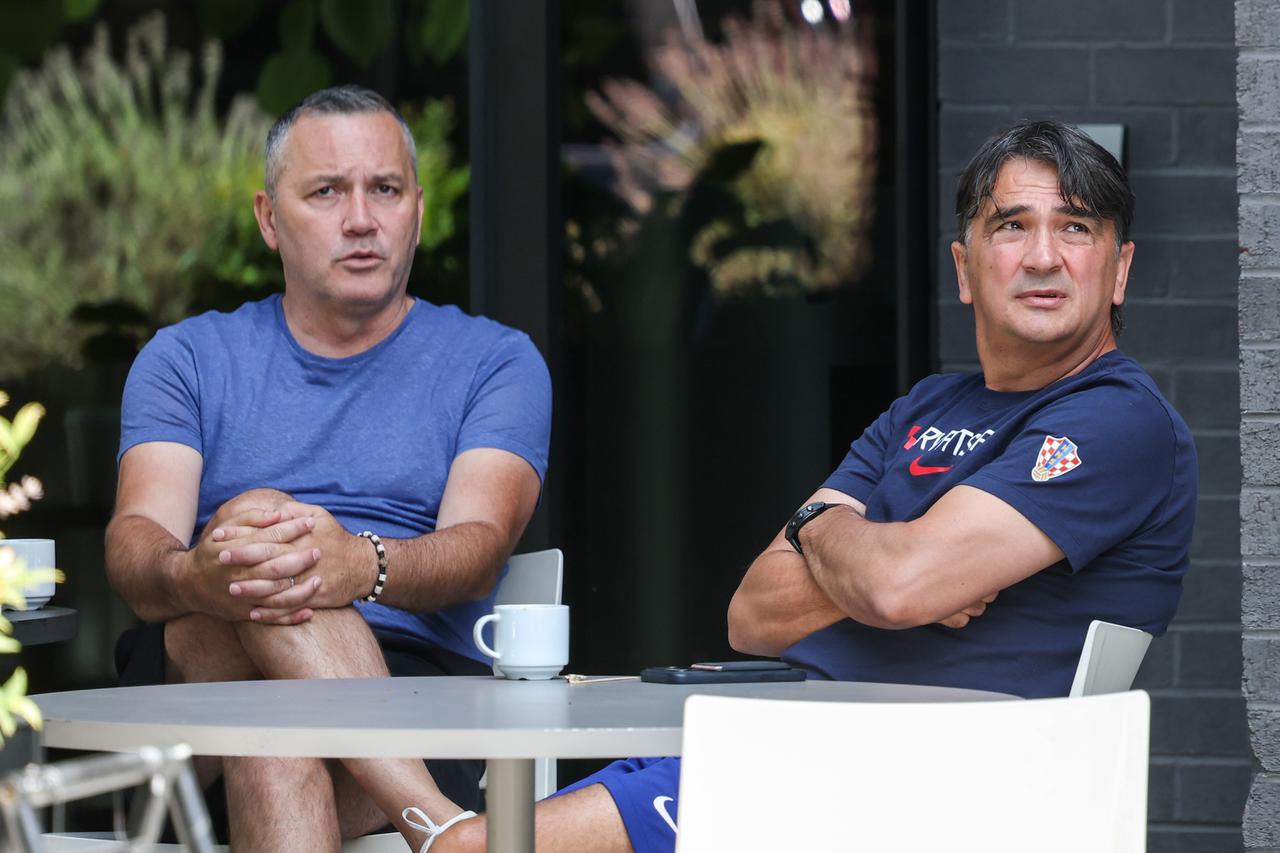 SP 2026 Alexandria: Zlatko Dalić i Marijan Kustić na terasi Hotela Satire
