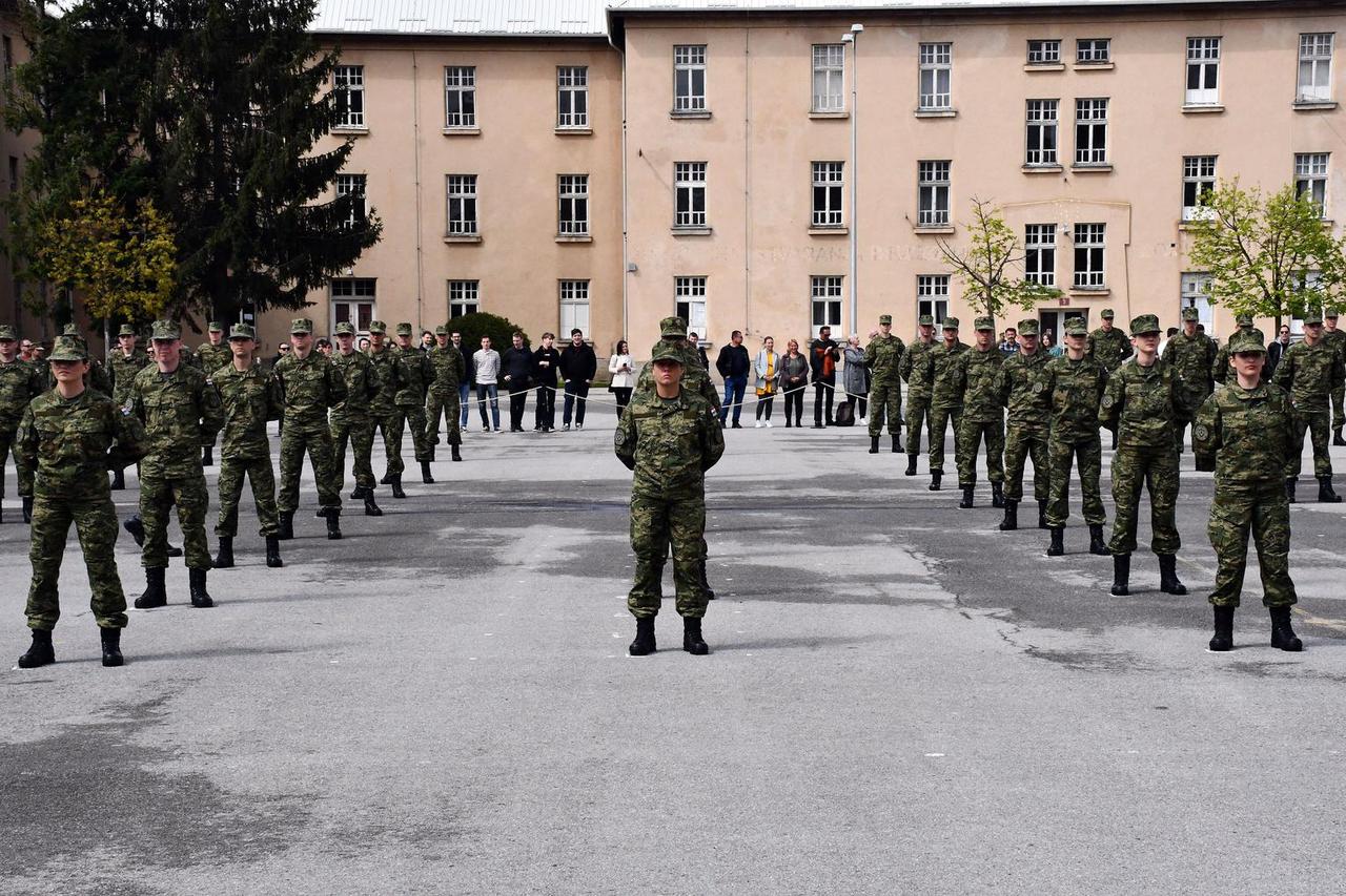 Požega: Predsjednik Milanović na svečanoj prisezi 34. naraštaja ročnika na dragovoljnom vojnom osposobljavanju 