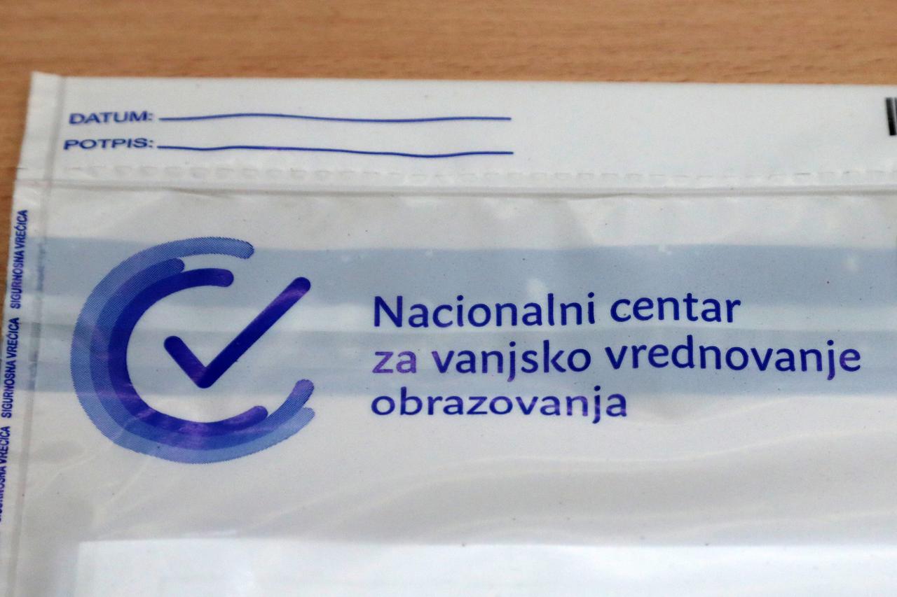 Šibenik: Započelo pisanje nacionalnog ispita iz Hrvatskog jezika za učenike četvrtog razreda