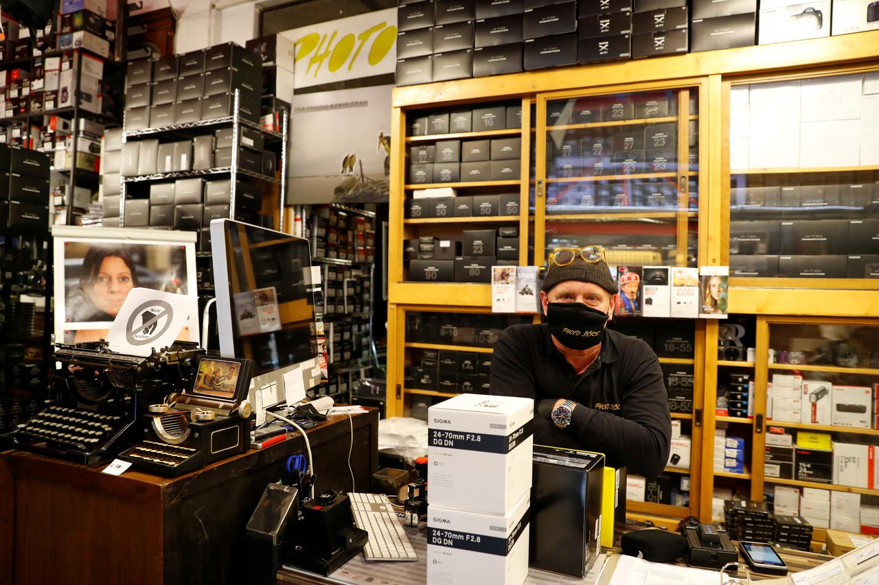 Austrija otvorila dio trgovina