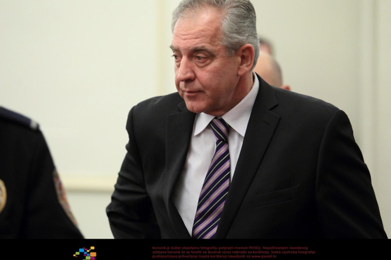 '15.12.2011., Zagreb - Sudjenje bivsem premijeru RH Ivi Sanaderu na Zupanijskom sudu. Photo: Antonio Bronic/PIXSELL'