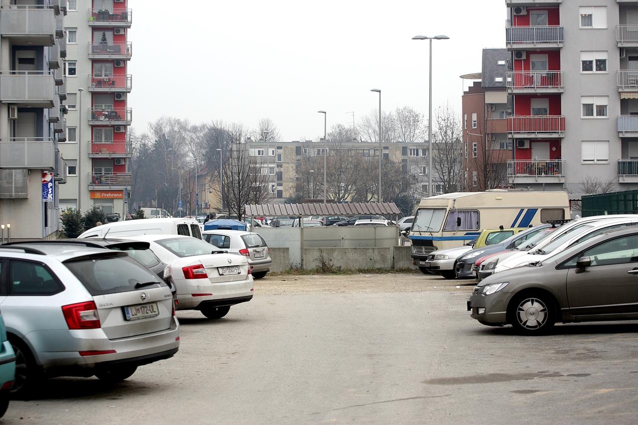 02.01.2016., Zagreb - Ulica Jaruscica u naselju Laniste.