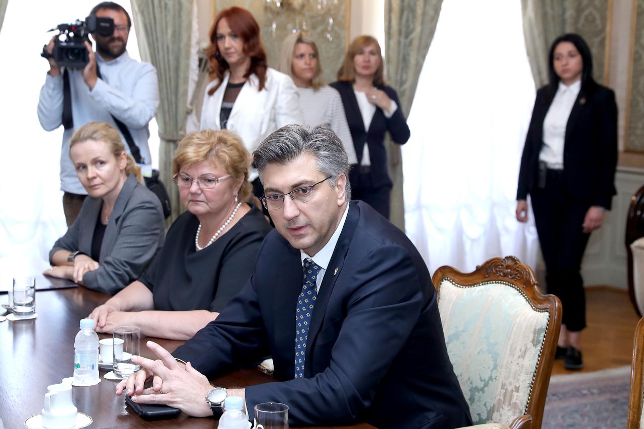 Premijer Plenković primio izlaslanstvo komore, udruge i sindikata socijalnih radnika