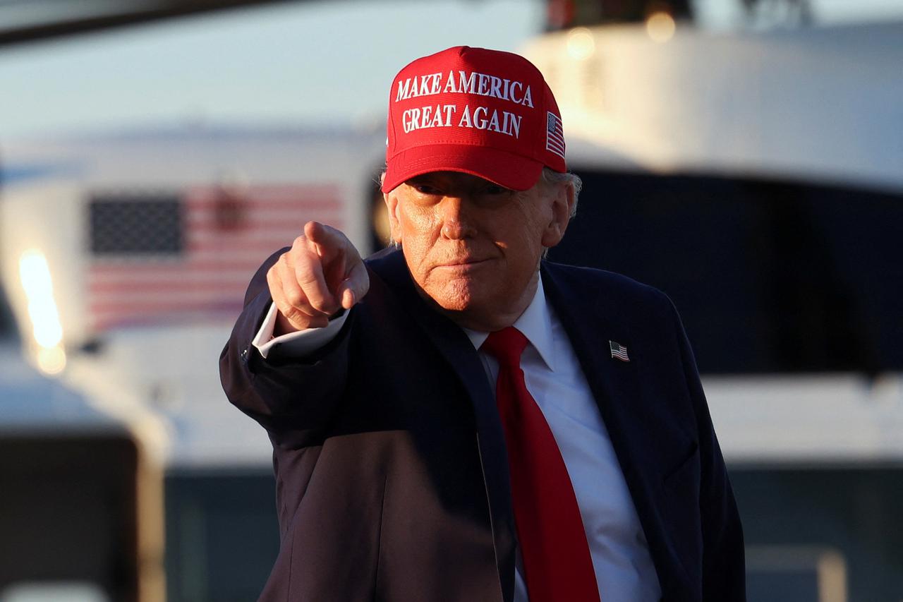 storyeditor/2025-03-03/2025-02-28T224125Z_1010748969_RC2X3DAHH76Z_RTRMADP_3_USA-TRUMP.JPG