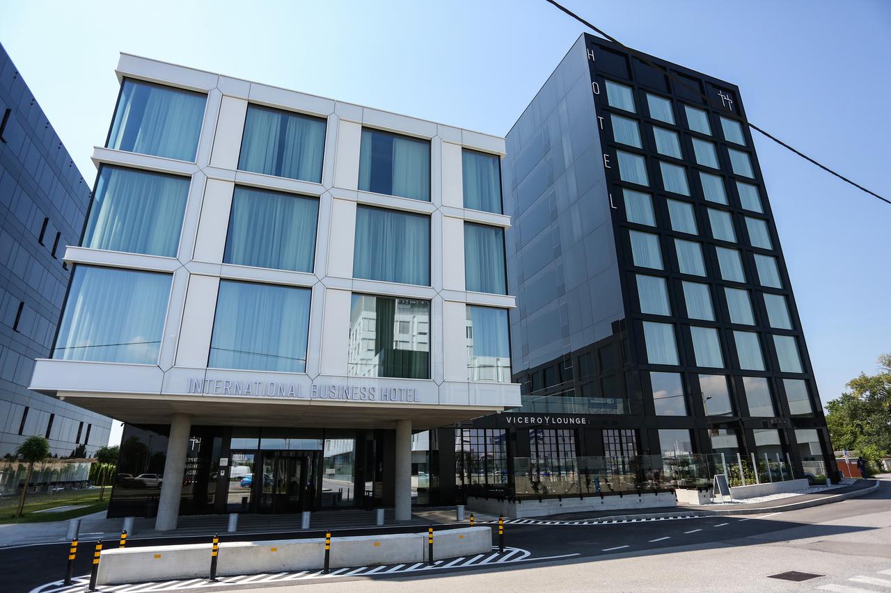 International Business Hotel