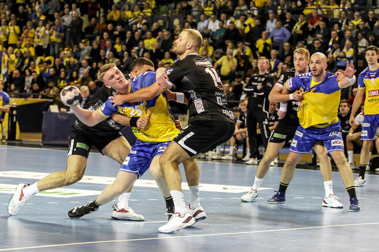 EHF Men's Handball Champions League - Kielce v Aalborg