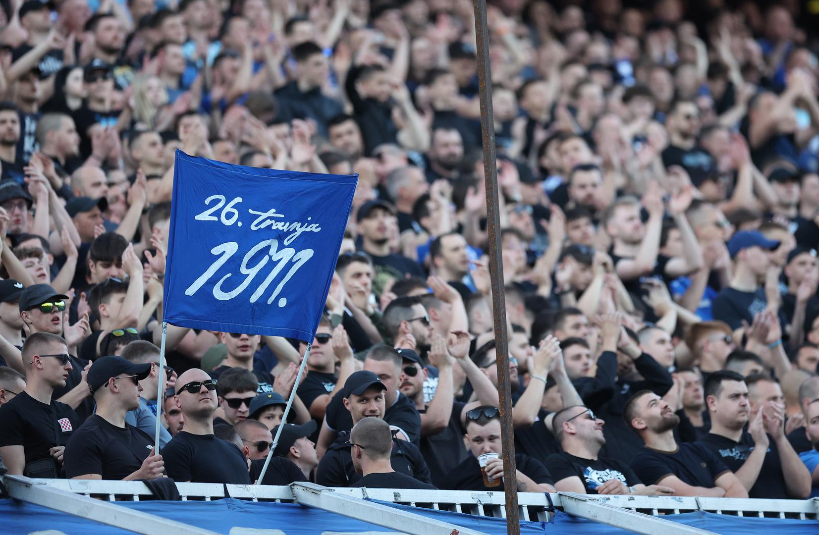 Atmosfera na Maksimiru je odlična, a tribine odlično popunjenje