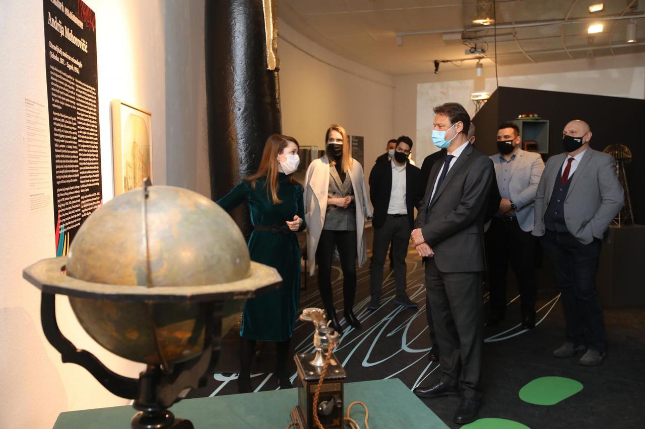 Gordan Jandroković i Branko Bačić obišli izložbu Hrvatska svijetu