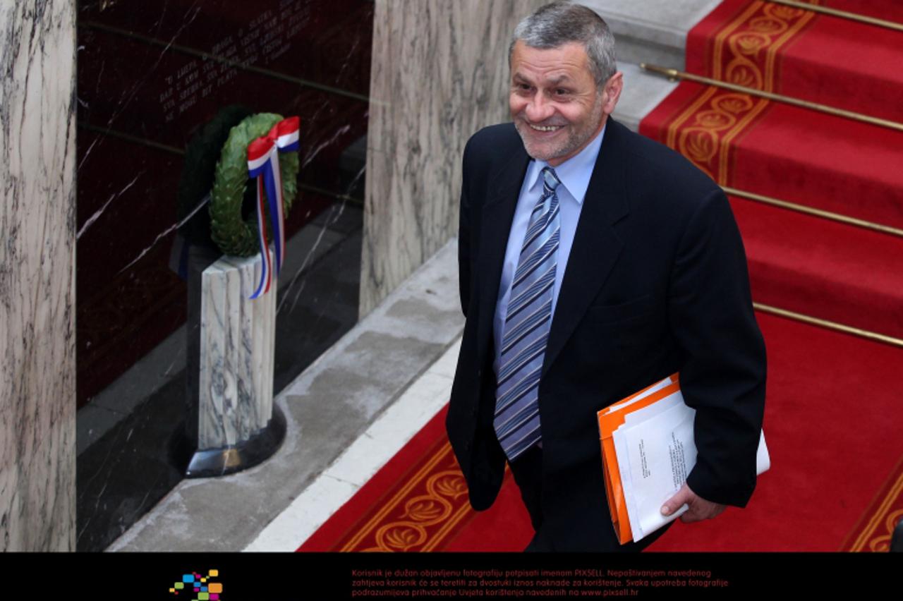 '17.04.2012., Zagreb - Na sjednici Predsjednistva Hrvatskoga sabora s predsjednicima klubova zastupnika raspravljalo se o pokroviteljstvu komemoracije na Bleiburgu. Dragutin Lesar.   Photo: Patrik Mac