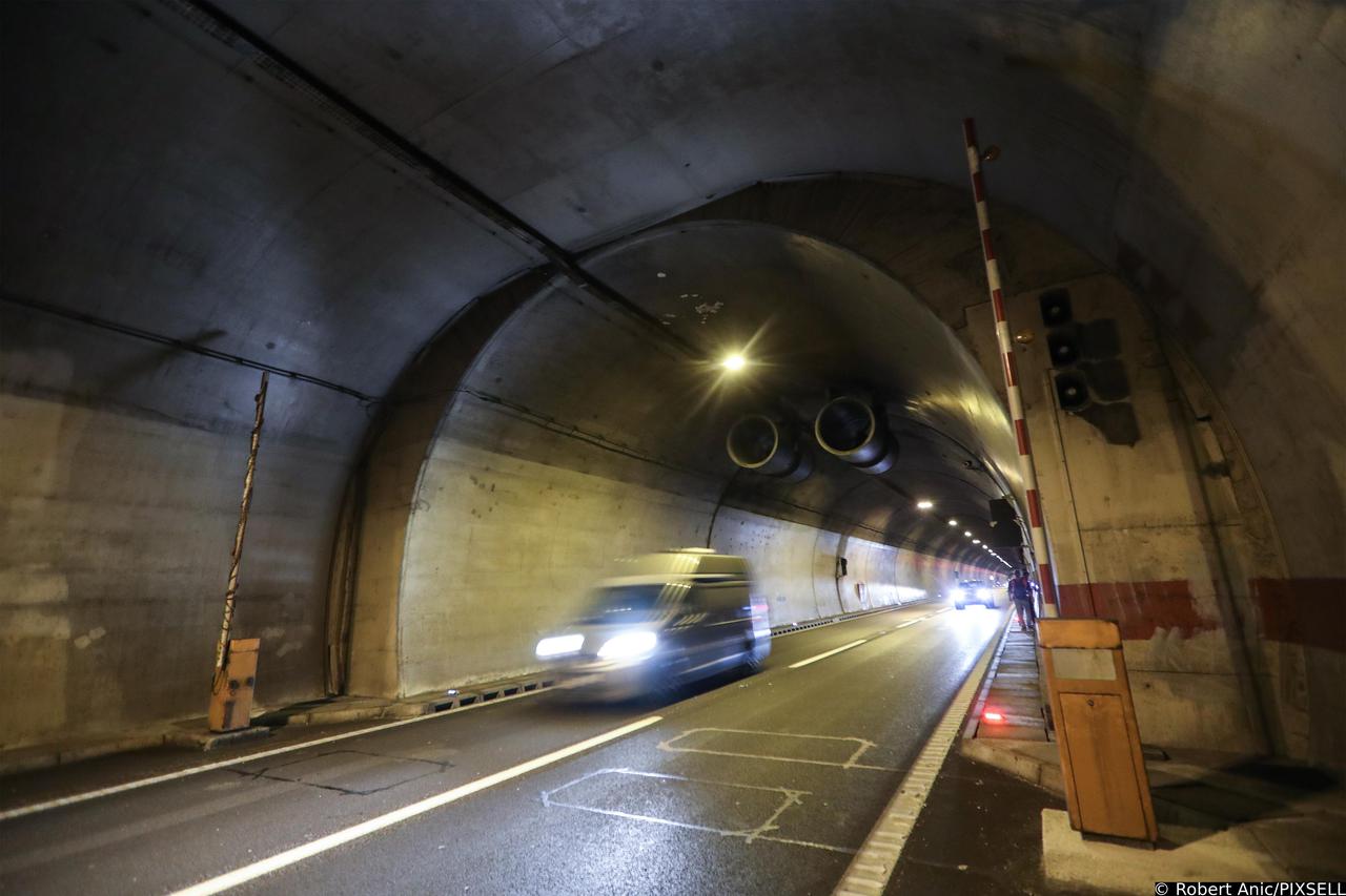 Gospić: Vatrogasci u tunelu Sveti Rok