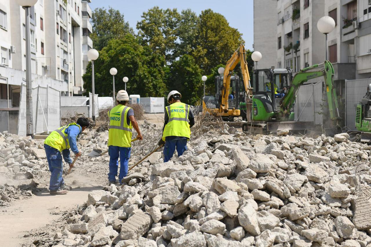 Zagreb: Počela obnova platoa u Dugavama