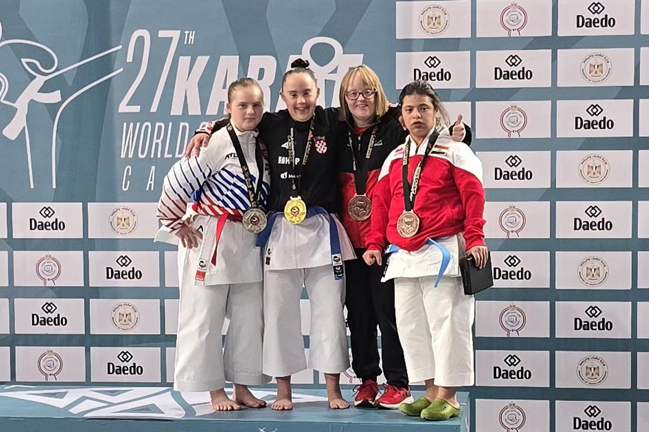 Hrvatski parakarataši