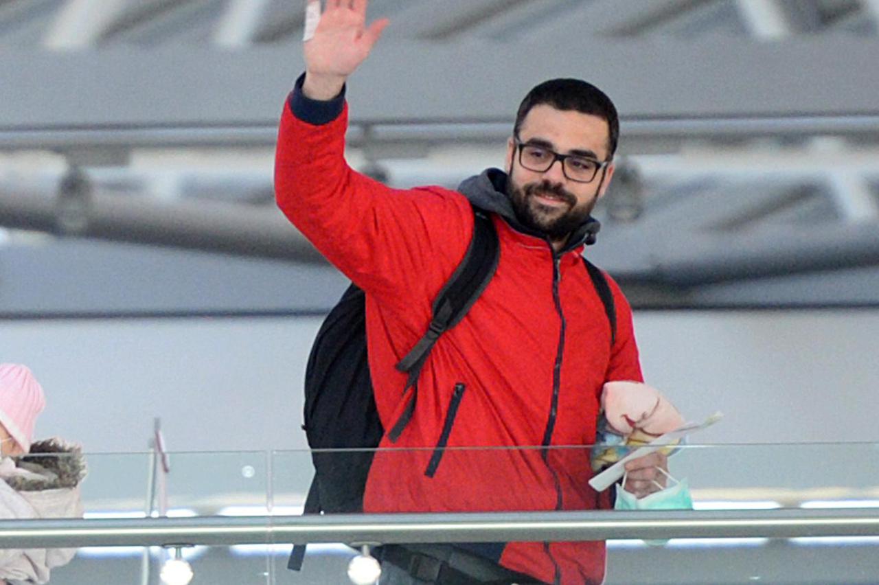 Mila Rončević u pratnji roditelja odlazi na liječenje u Ameriku