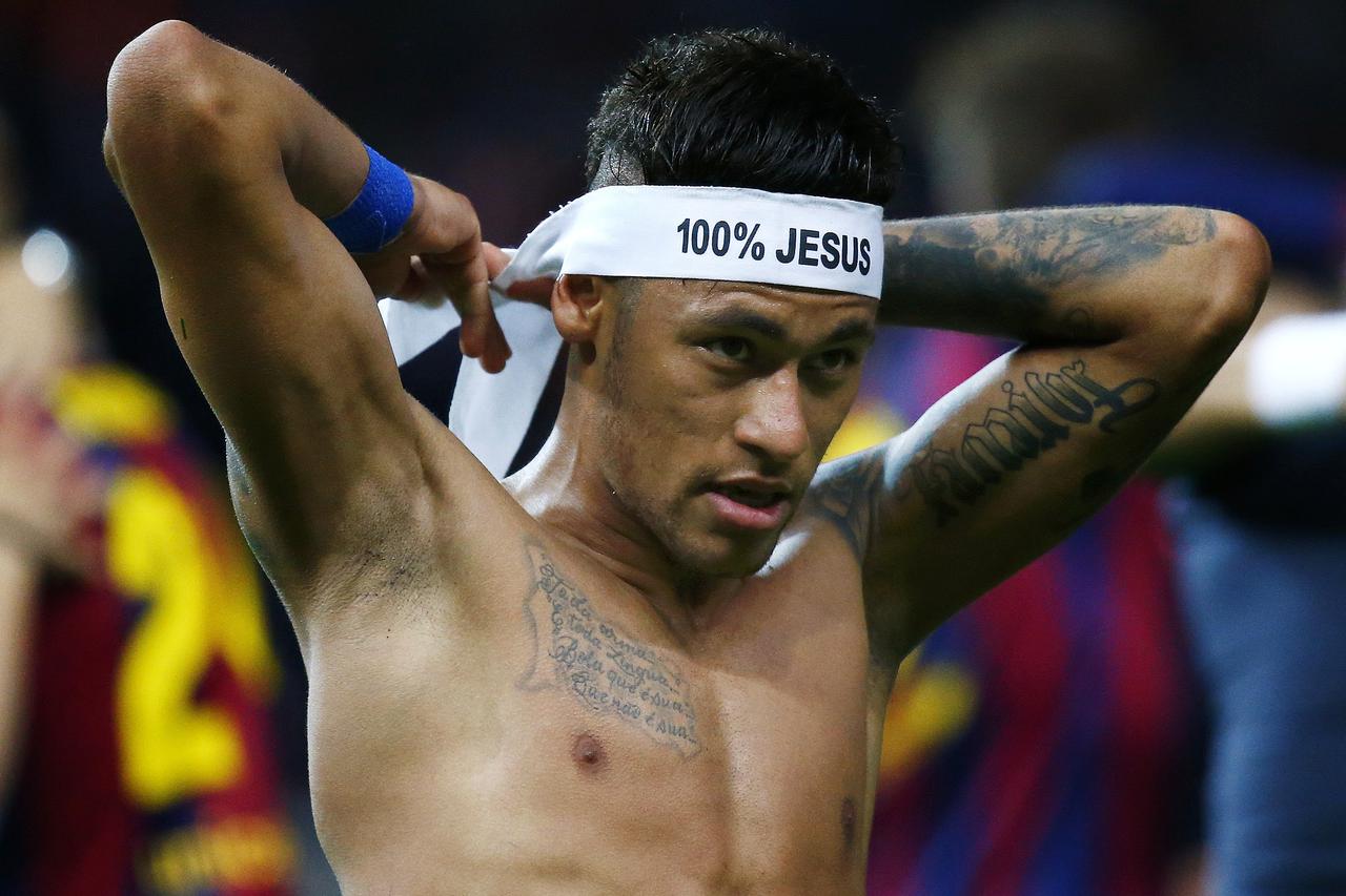 Football - FC Barcelona v Juventus - UEFA Champions League Final - Olympiastadion, Berlin, Germany - 6/6/15 Neymar celebrates scoring the third goal for Barcelona  Reuters / Michael Dalder