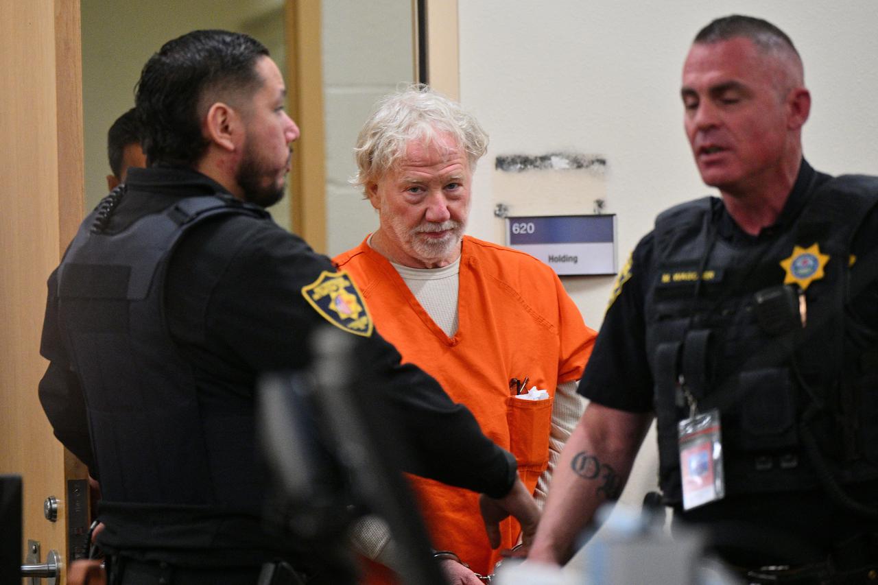 Actor Timothy Busfield pre-detention hearing in Albuquerque