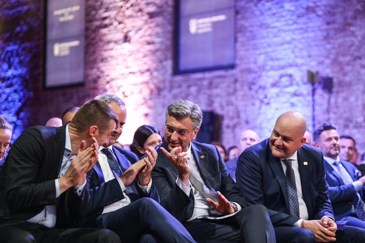Zagreb:  Konferencija "Sigurna energija – snažna industrija – konkurentno gospodarstvo: Gospodarski plan za Hrvatsku"