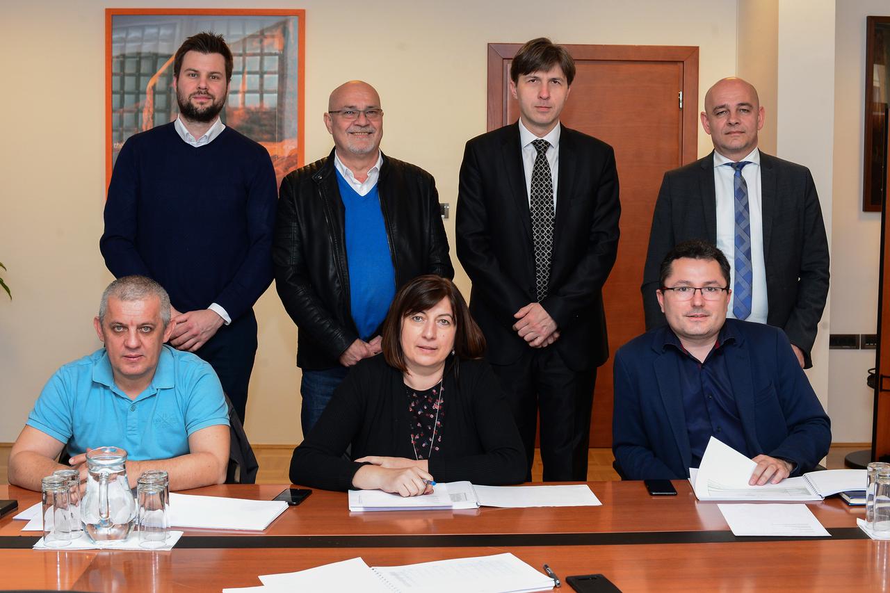U Ministarstvu poljoprivrede okupio se žiri koji bira finaliste projekta Zlata vrijedan