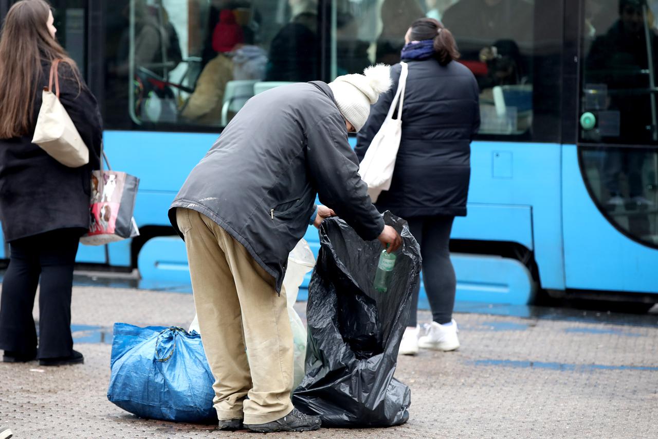 Zagreb: Svakodnevna poskupljenja starije ljude guraju preko praga siromaštva