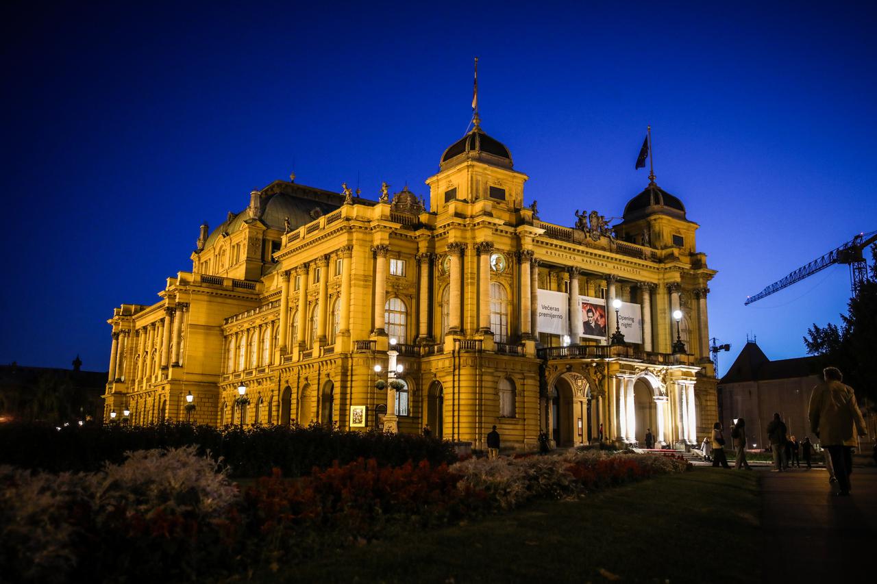 Na današnji dan 1895. svečano je otvoreno Hrvatsko narodno kazalište u Zagrebu