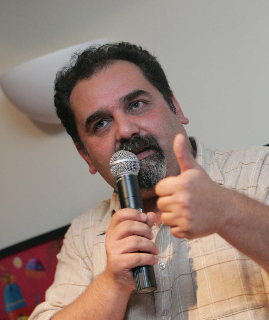 Iako je završenu tehničku školu smatrao promašajem, to ga je iskustvo pripremilo za život, a kombinacija tehničke preciznosti i kreativnosti postala temelj njegove karijere.