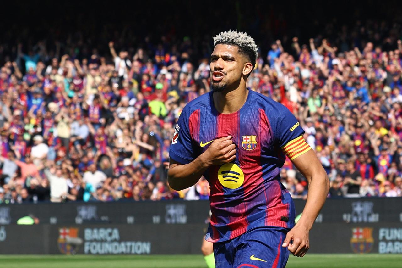 LaLiga - FC Barcelona v Rayo Vallecano