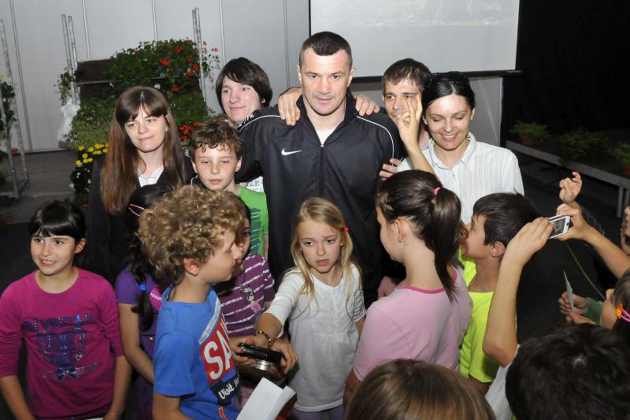 vinkovci,sajam zdravlja,pixsell (1)