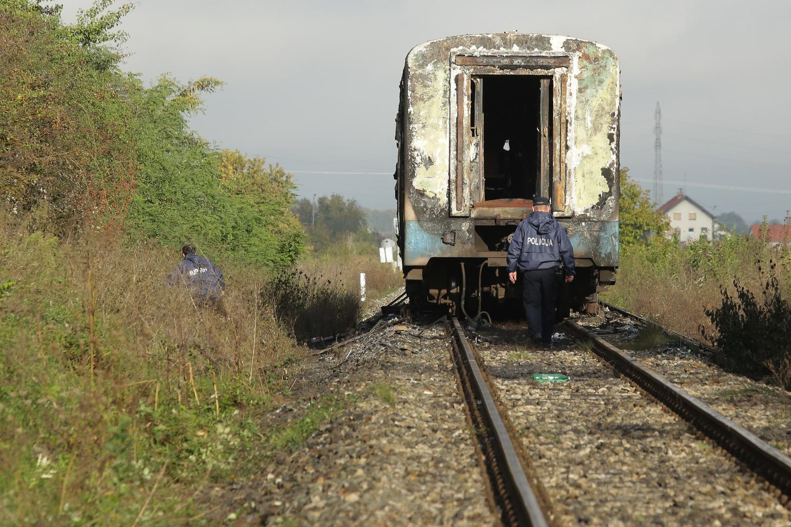 17.10.2020., Nasice - Sinoc oko 21 sat zapalio se putnicki vlak na relaciji Osijek - Virovitica. Nastradalih nema a ocevid je u tjeku. Photo: Dubravka Petric/PIXSELL