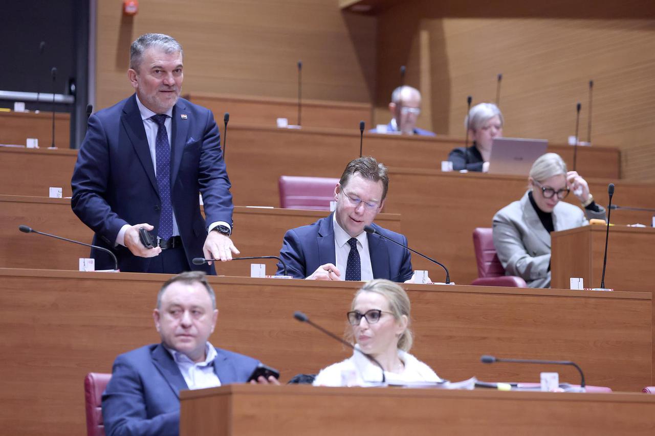 Zagreb: Nastavljena 9. sjednica Sabora