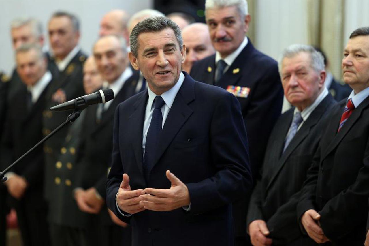Gotovina Josipović (1)