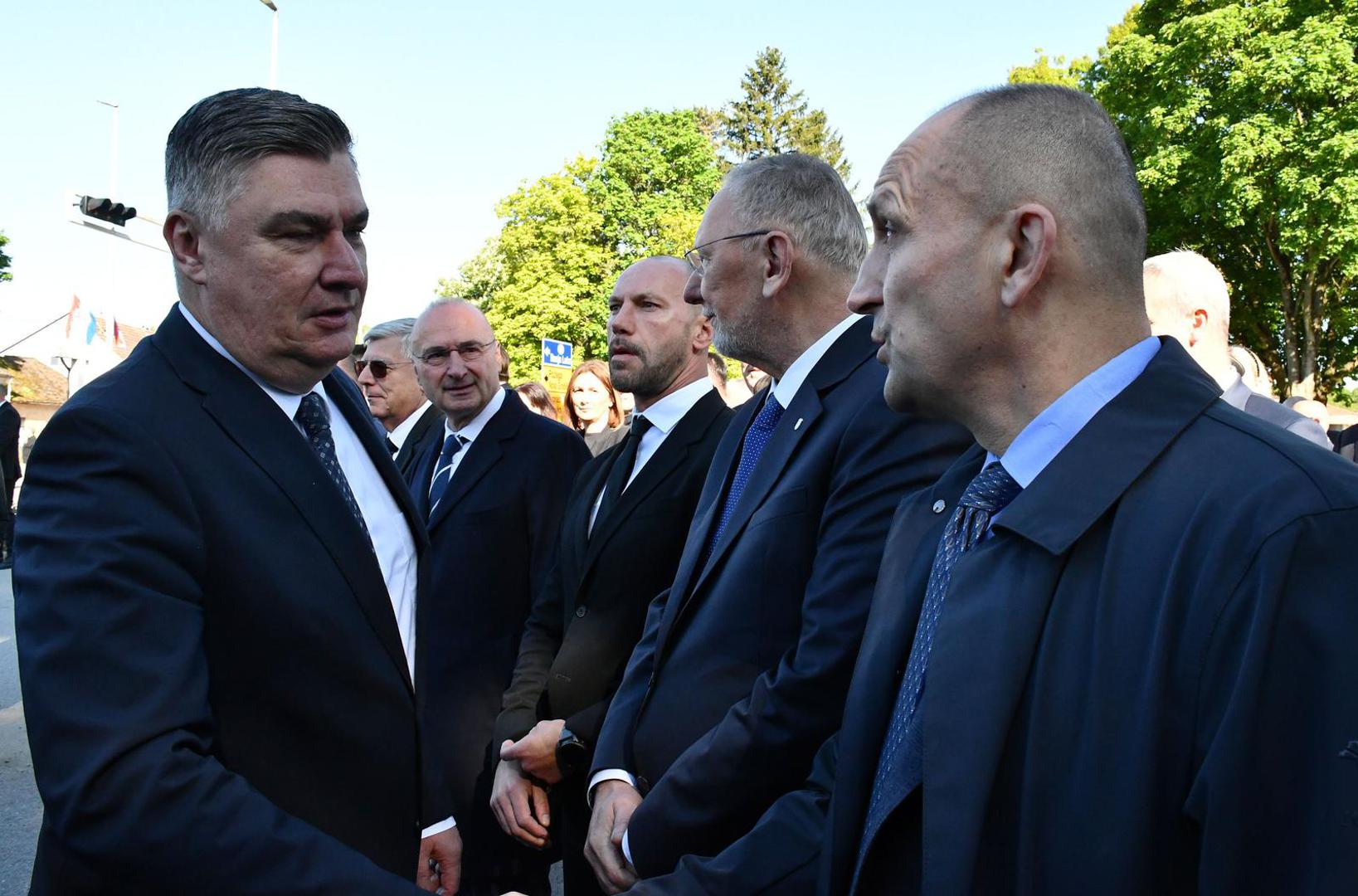 Naglašeno je da ta vojna operacija ostaje simbol odlučnosti, zajedništva i borbe za slobodu, ali i trajna obveza očuvanja istine o Domovinskom ratu za buduće naraštaje.