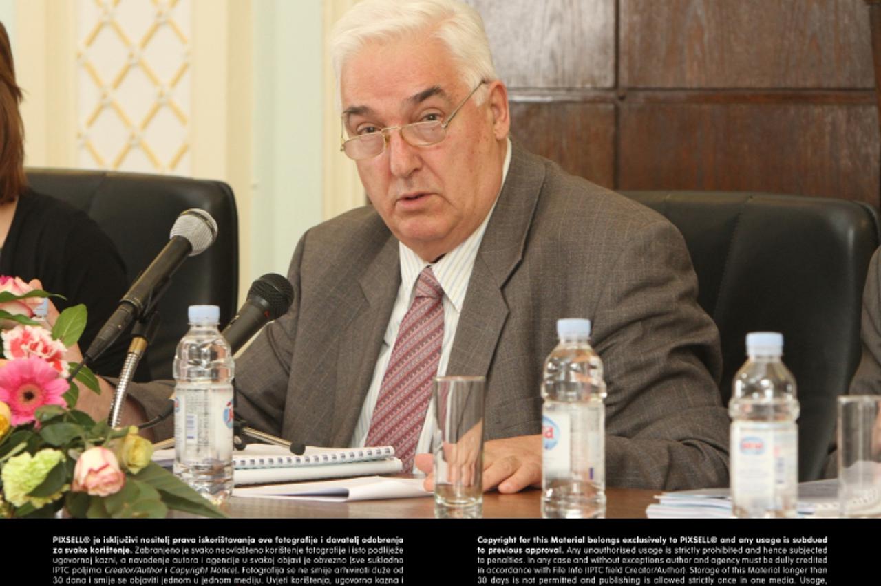 '03.04.2012., Karlovac - Sjednica skupstine Karlovacke zupanije. Josip Zaborski, predsjednik skupstine karlovacke zupanije. Photo: Kristina Stedul Fabac/PIXSELL'