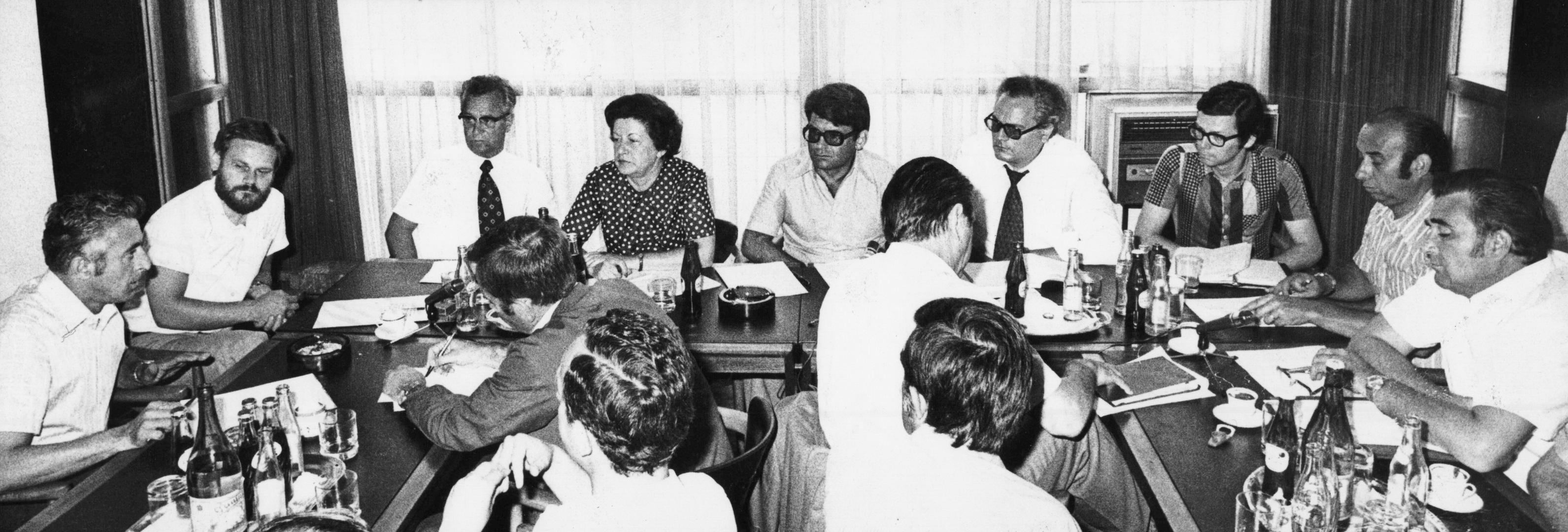 Njegov projekt kulminirao je polaganjem kamena temeljca 1959., kada su Vjesniku pripojena manja poduzeća te pokrenuti Arena, Globus i Večernji list.