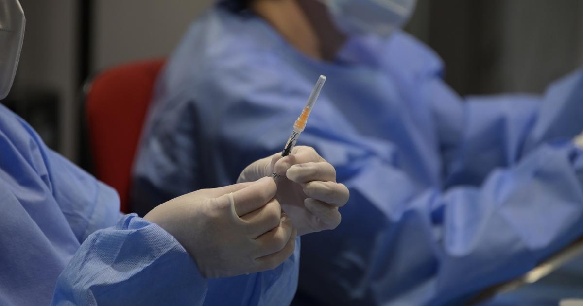 трехкратную вакцинацию