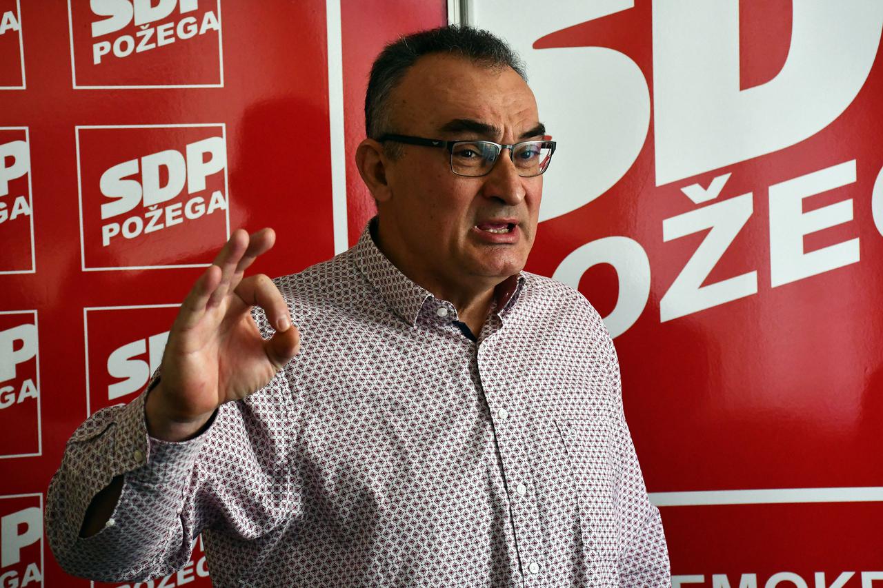 Slavonski Brod: Konferencija za medije predsjednika ŽO SDP PSŽ Mitra Obradovića