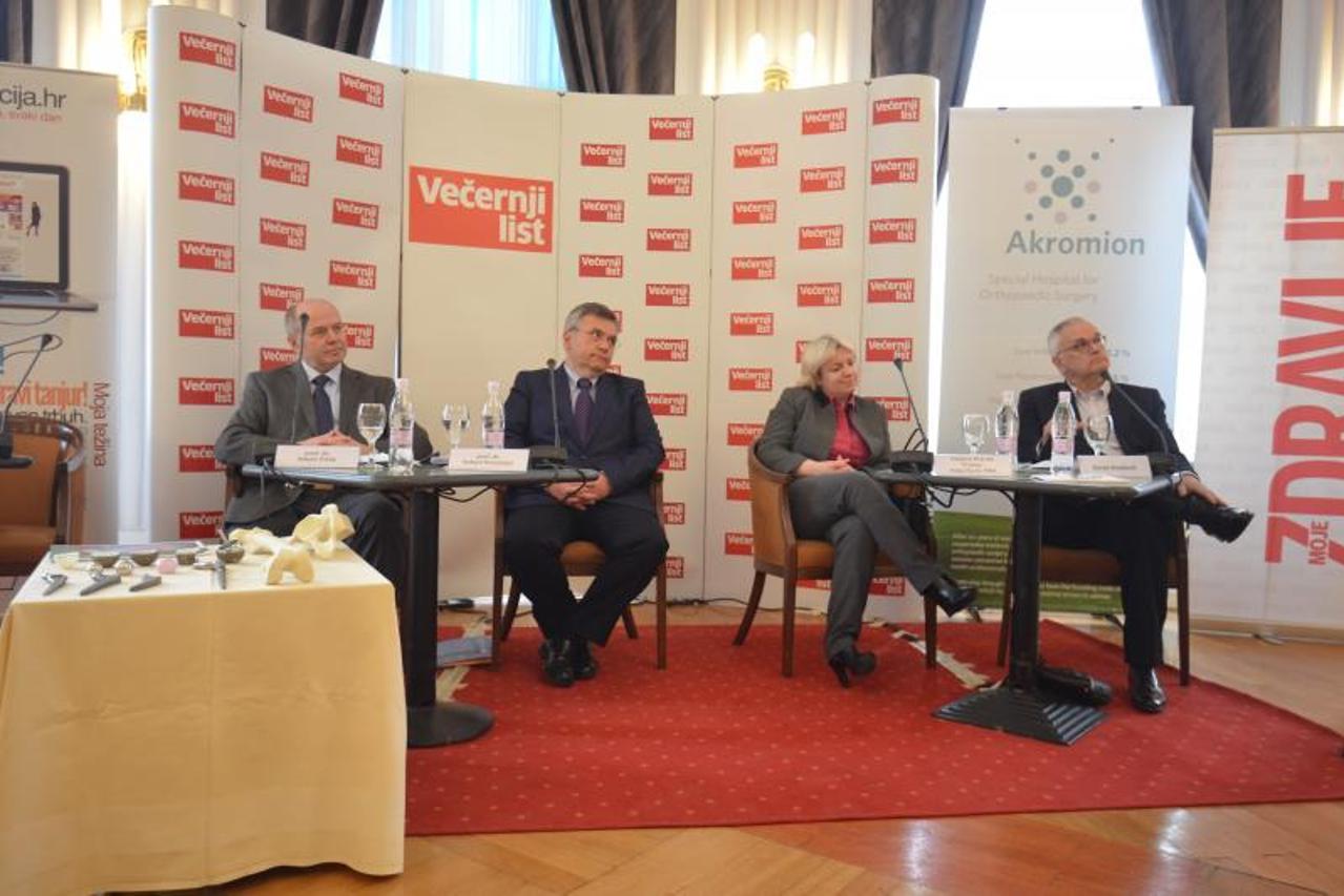okrugli stol,umjetni kuk